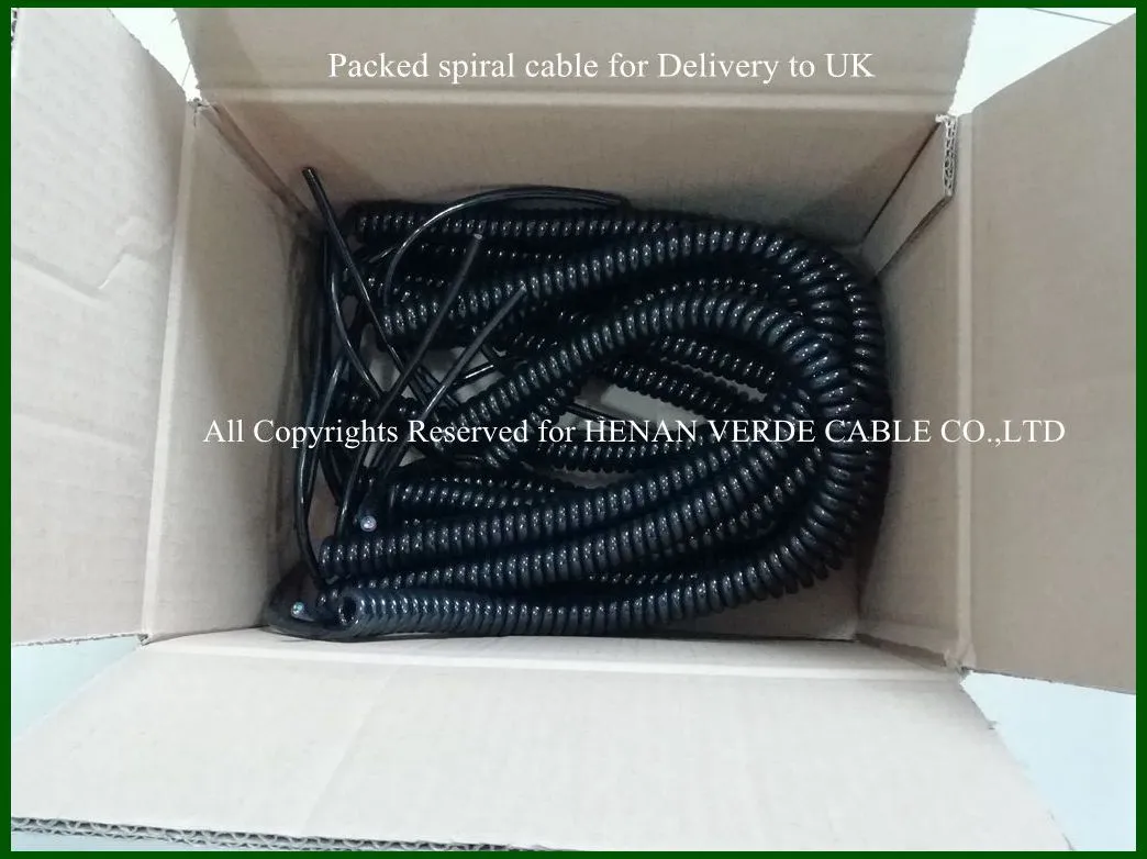 4 Cores Black Electrical PVC Flex Coil Curly Retractable Cable