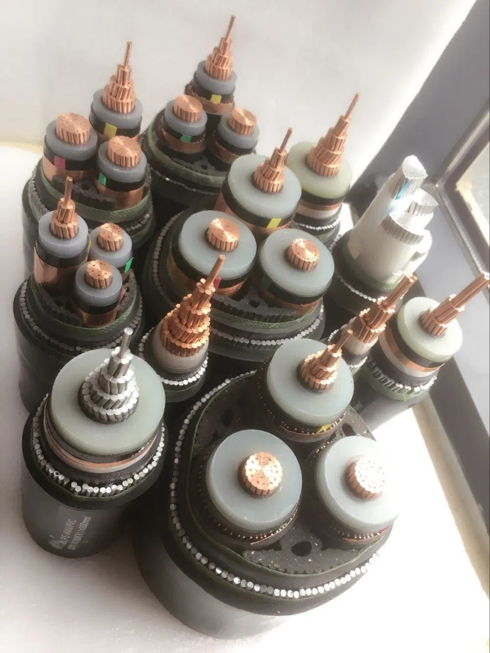 AC Cable Na2xs (F) 2y RM 12/20 Kv 1X300/25, 1X240/25