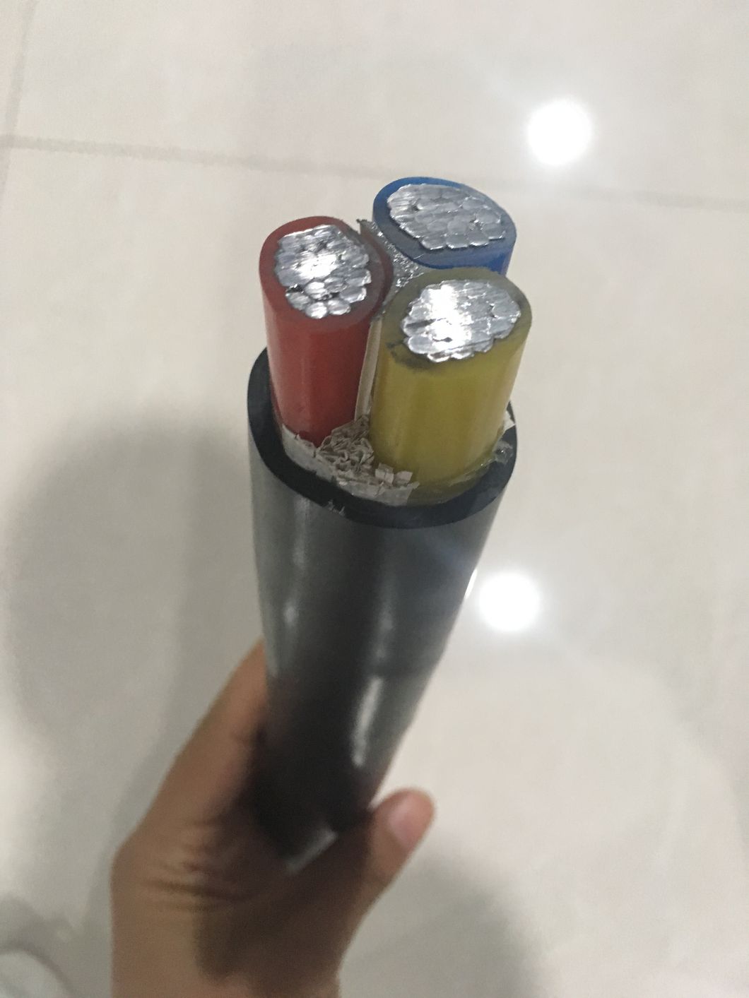 Low Voltage XLPE Insulated Aluminum Electrical Cable 3X240mm2